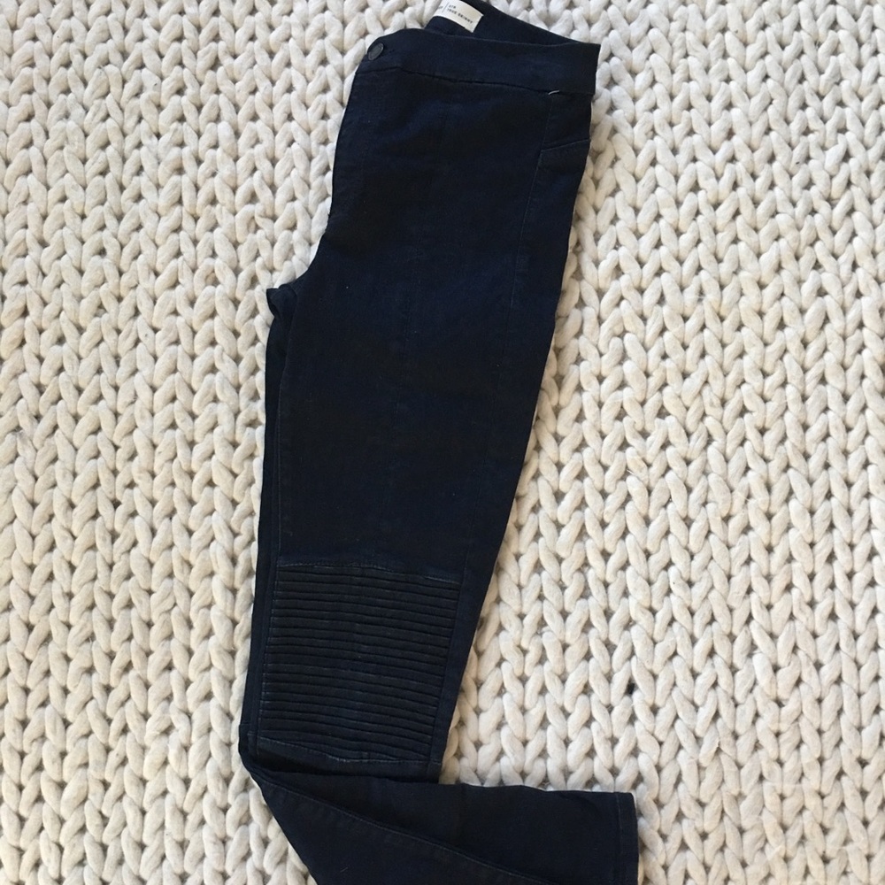 Gap True Skinny Moto Jeans Size 27R dark wash